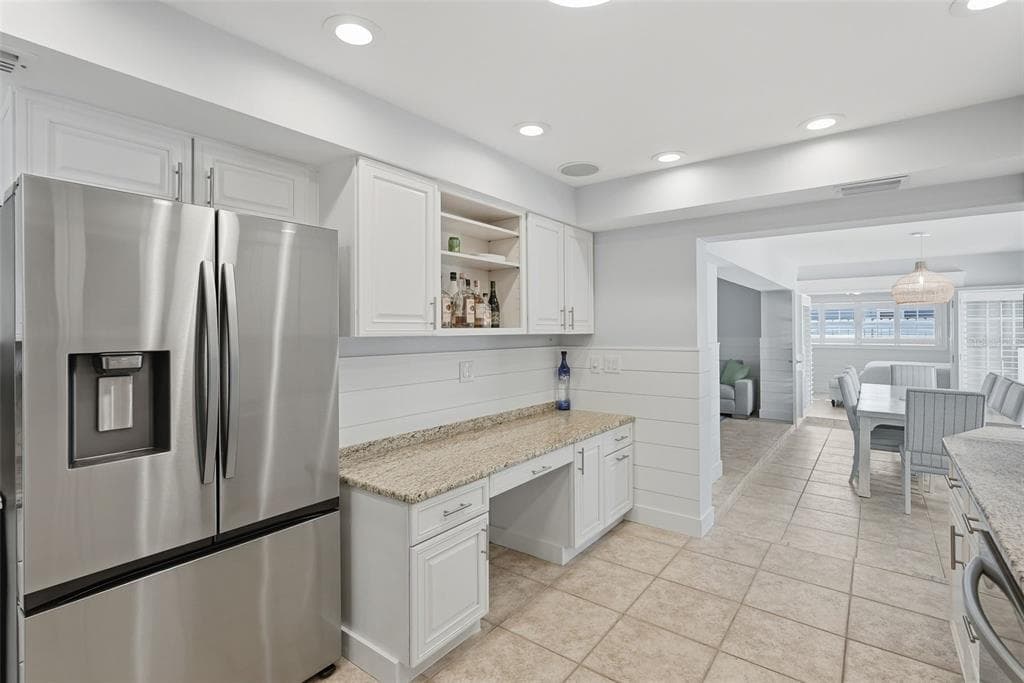 2822 W VINA DEL MAR BOULEVARD photo 14