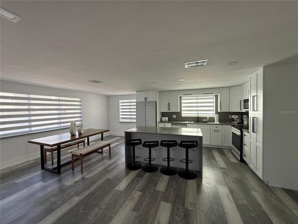 5925 BEVERLY DRIVE photo 9