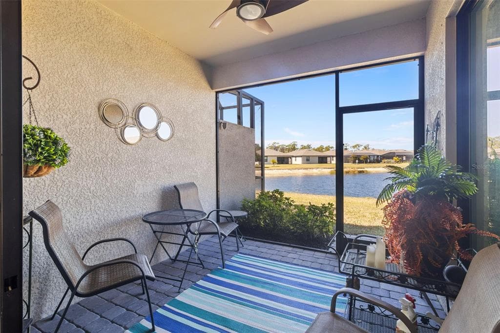 2145 BONITO WAY photo 17