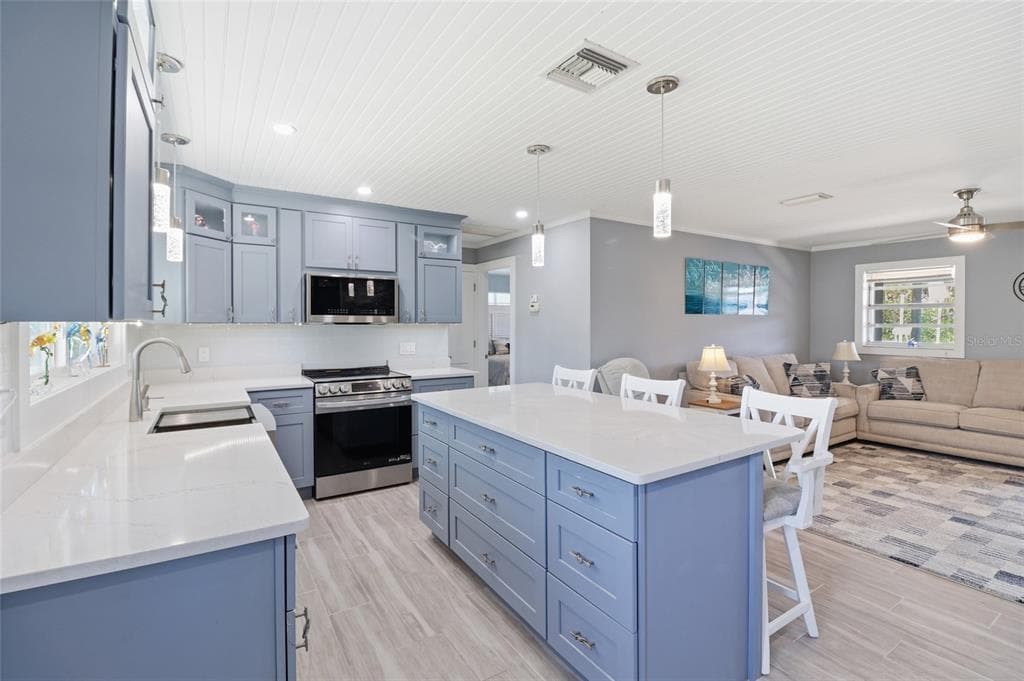 2740 SANIBEL BOULEVARD photo 23