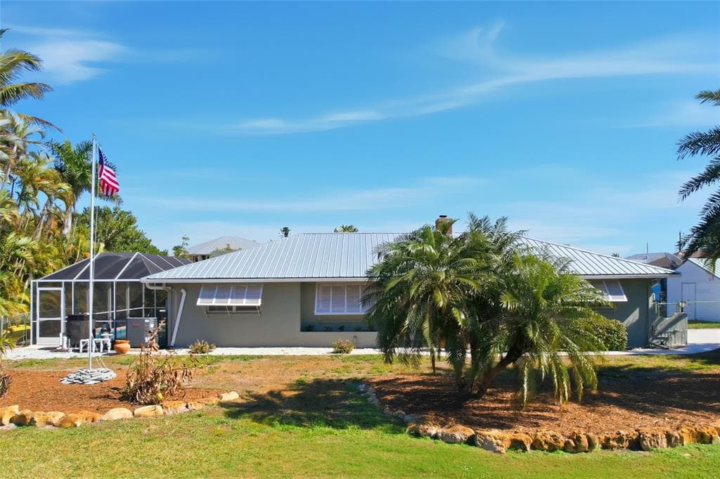 2740 SANIBEL BOULEVARD 5