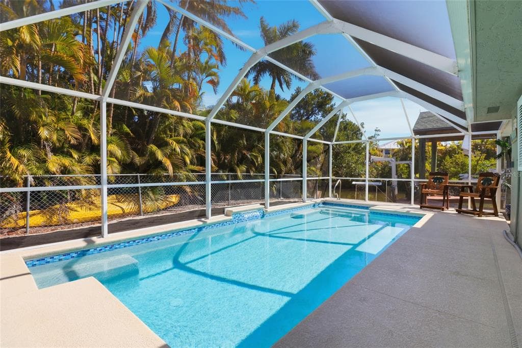 2740 SANIBEL BOULEVARD 4