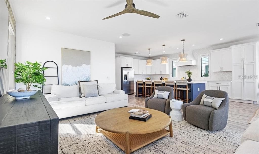 203 BAY DRIVE N photo 12