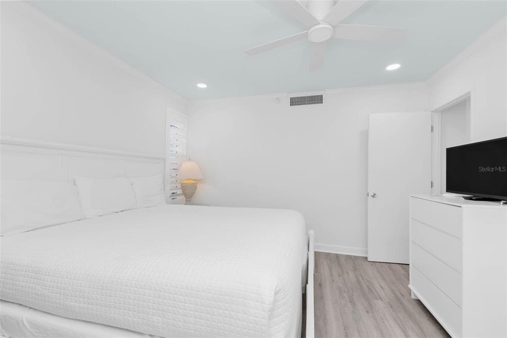 7454 PALM ISLAND DRIVE 3311 photo 10