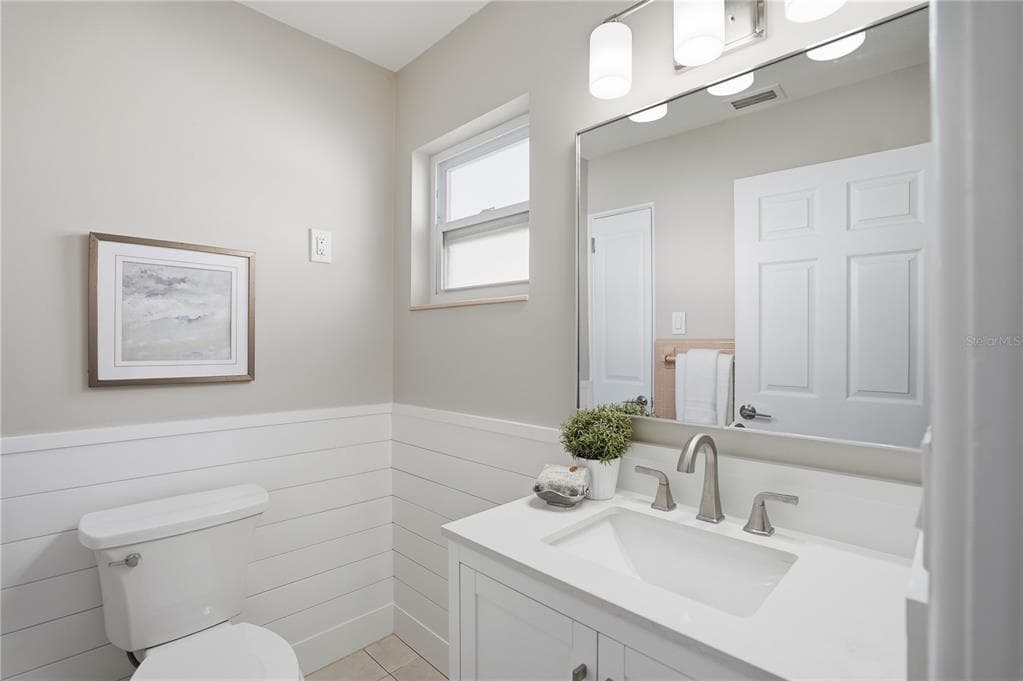 541 LILLIAN DRIVE photo 22
