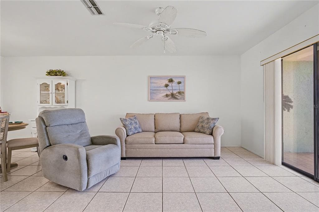 25225 RAMPART BOULEVARD 1606 photo 22