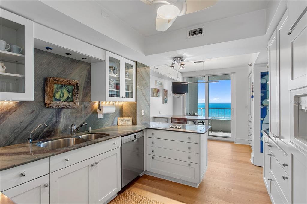 775 LONGBOAT CLUB ROAD 808 photo 13