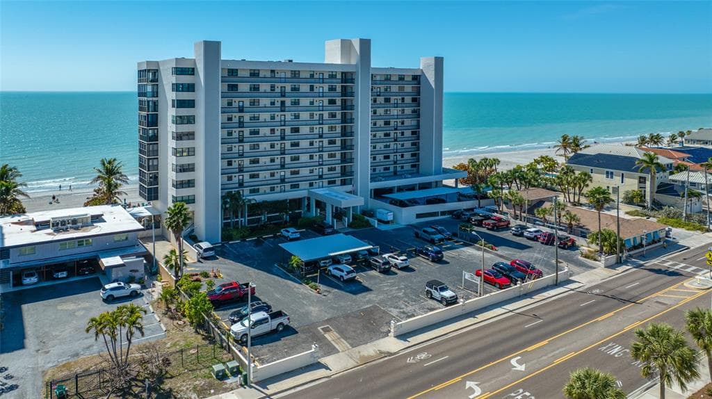 15462 GULF BOULEVARD 603 photo 1