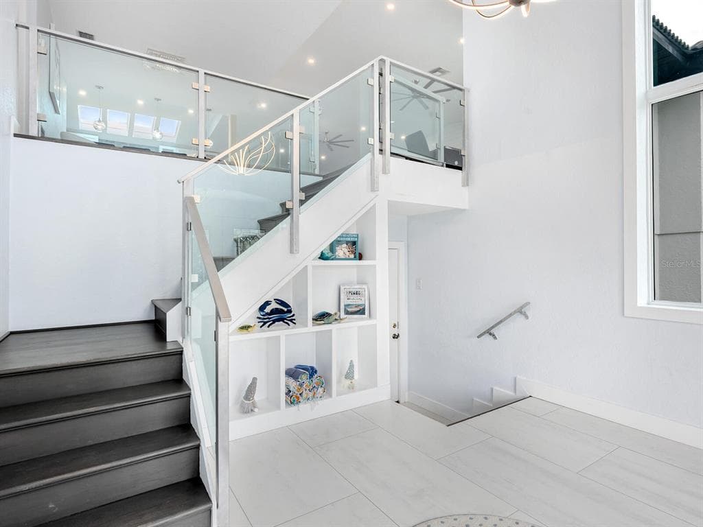501 NORTON STREET 5