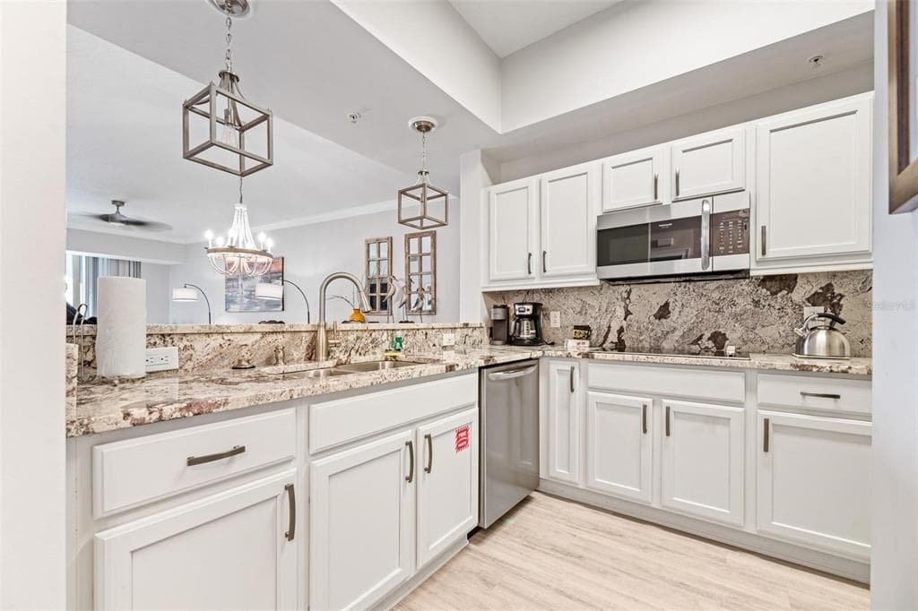 102 YACHT HARBOR DRIVE 176 photo 13