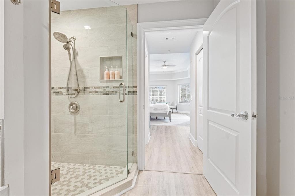 102 YACHT HARBOR DRIVE 176 photo 24
