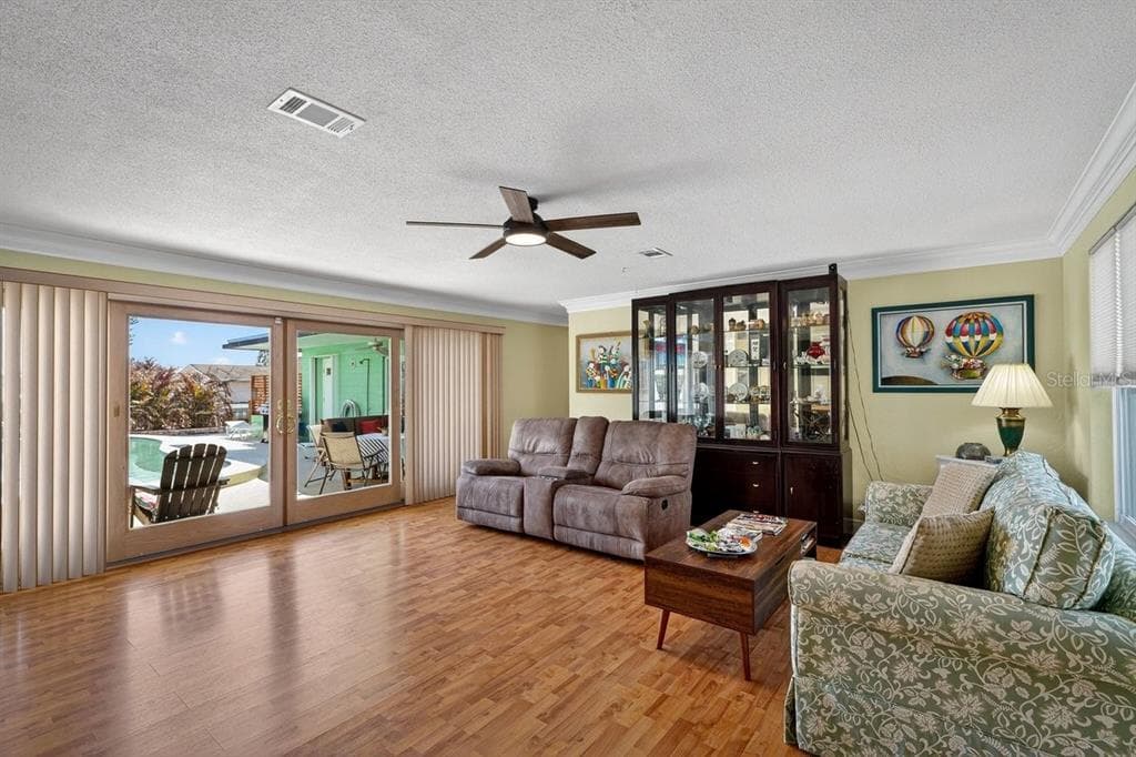 119 OLD CARRIAGE ROAD 4