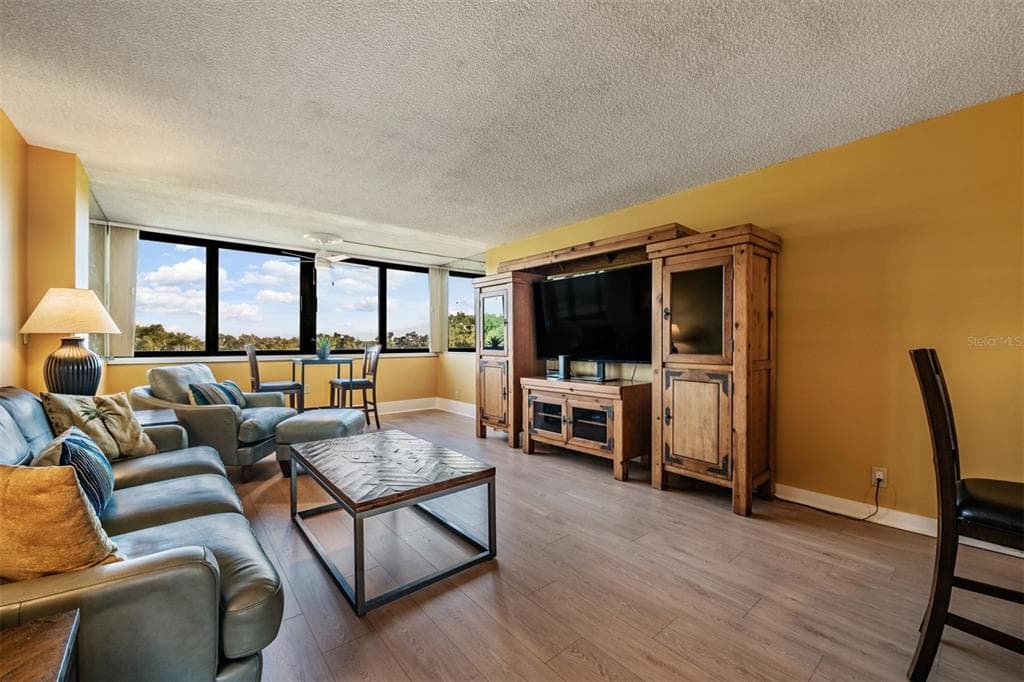 2618 COVE CAY DRIVE 204 photo 10