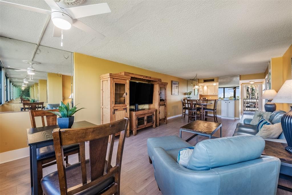 2618 COVE CAY DRIVE 204 photo 14