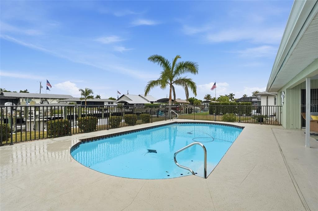 405 TOWER DRIVE 1