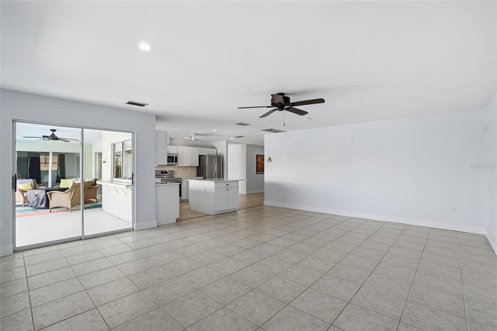 405 TOWER DRIVE 4