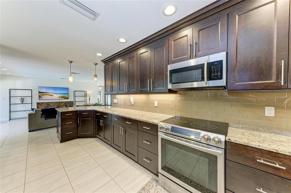 5507 CONTENTO DRIVE photo 20