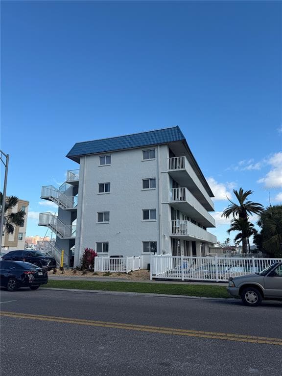 800 BAYWAY BOULEVARD 16 photo 1