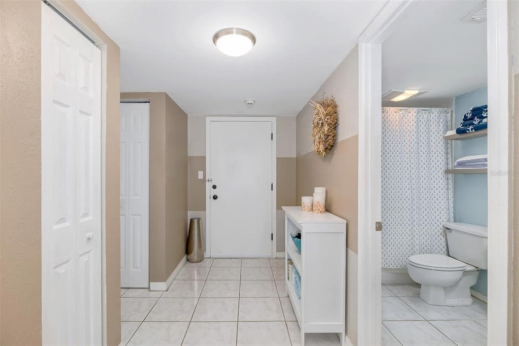 51 ISLAND WAY 108 photo 6