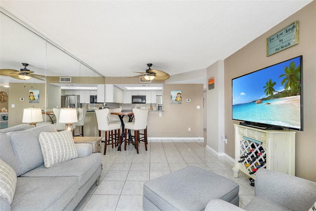 51 ISLAND WAY 108 photo 20