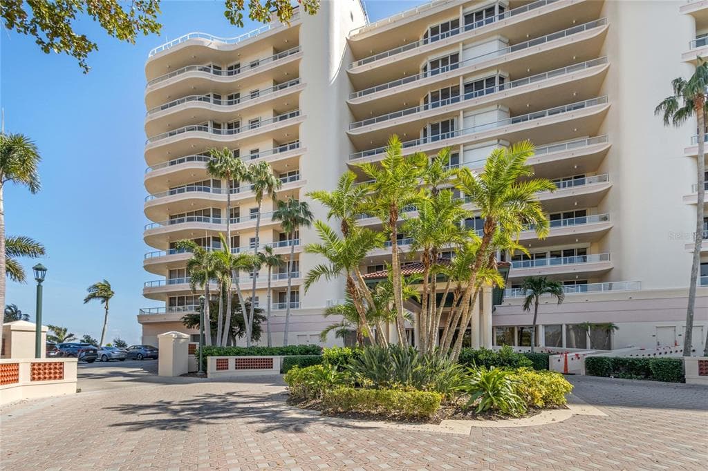 3010 GRAND BAY BOULEVARD 432 photo 2