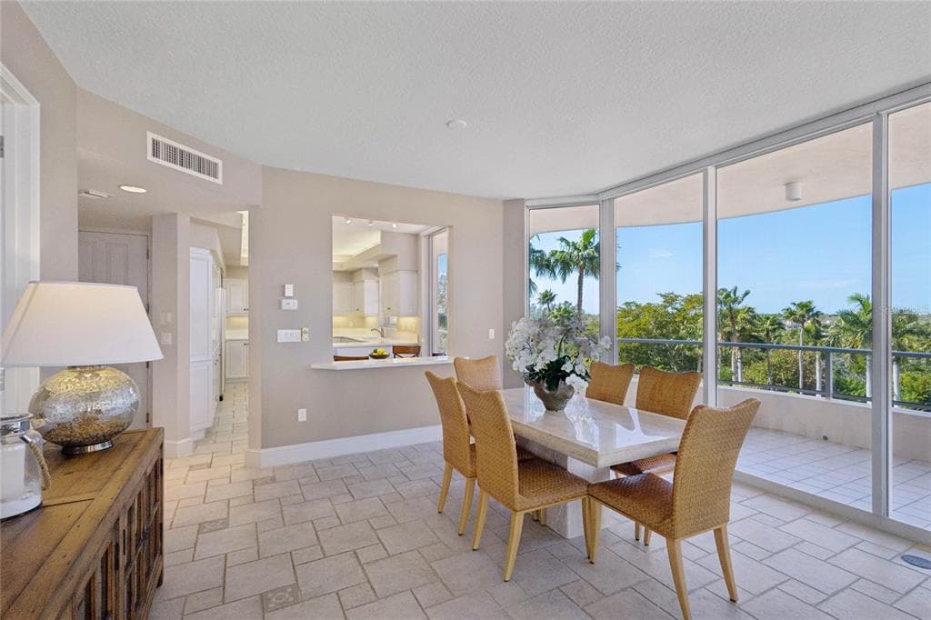 3010 GRAND BAY BOULEVARD 432 photo 10