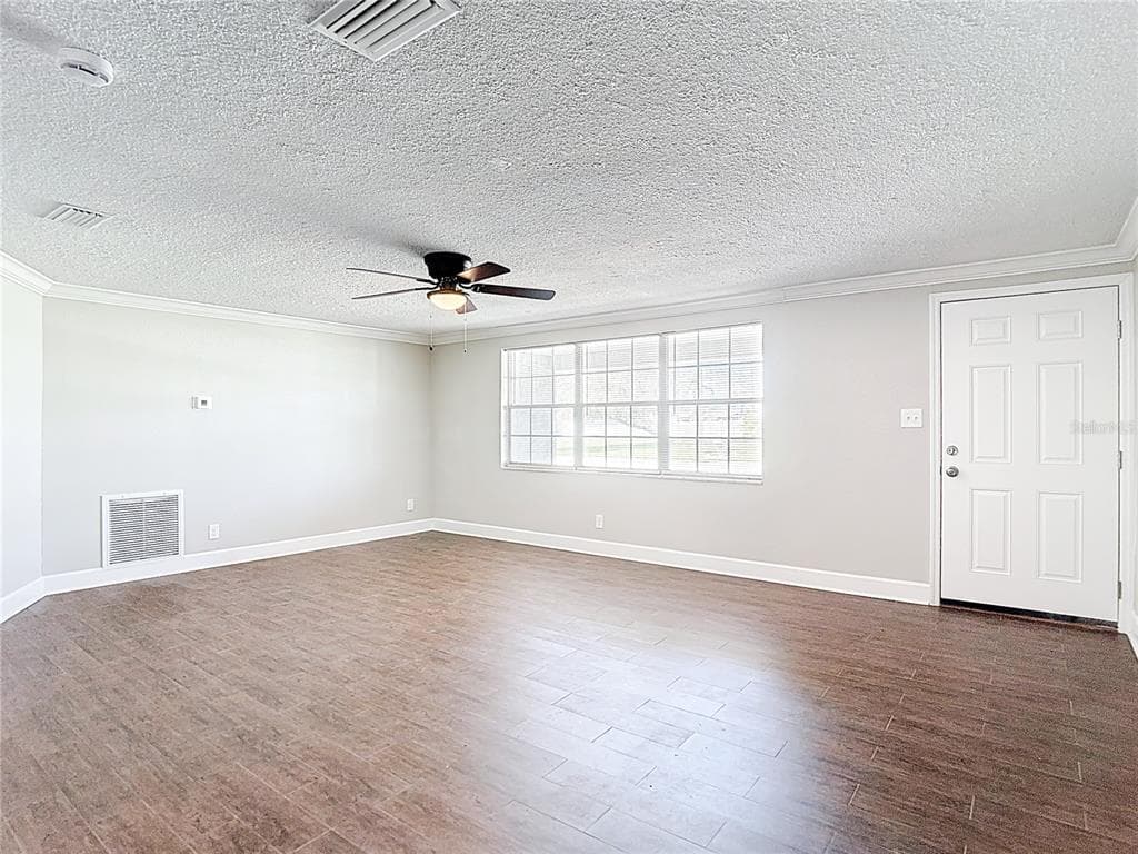 13732 PLUMOSA AVENUE photo 12
