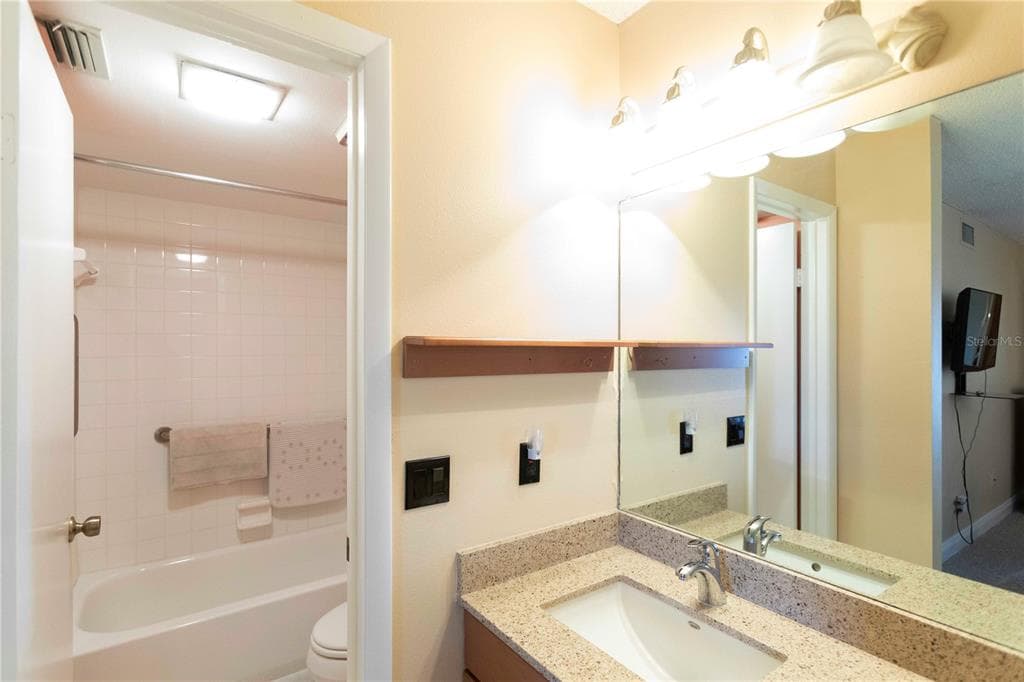 5712 BISCAYNE COURT 101 photo 19