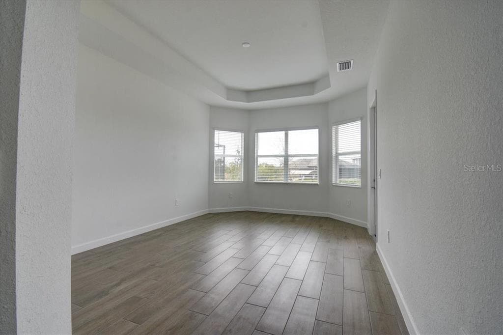 7796 LAKES EDGE LANE photo 10