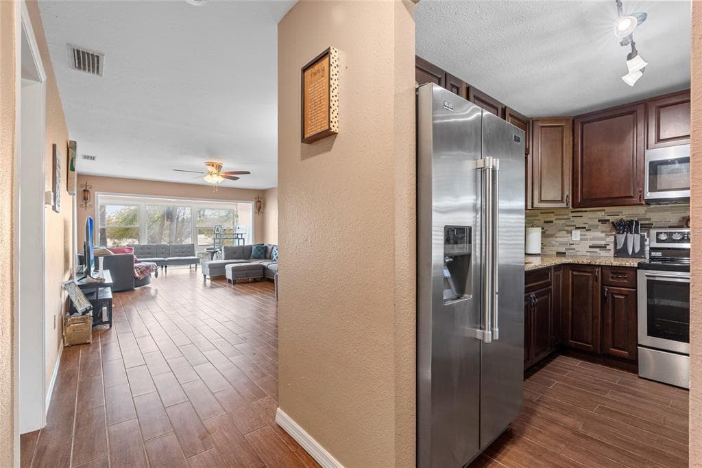 1303 S HERCULES AVENUE 25 photo 4