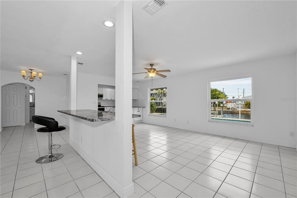 4909 SHOREVIEW COURT photo 9