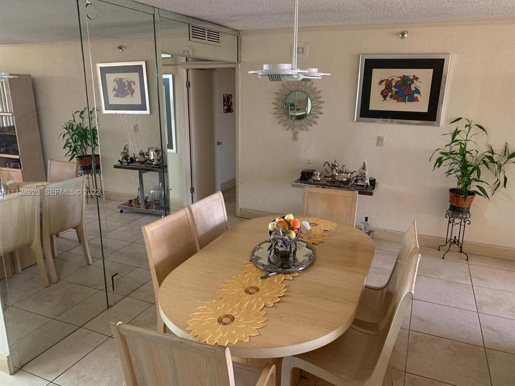 8877 COLLINS AVENUE 506 photo 16
