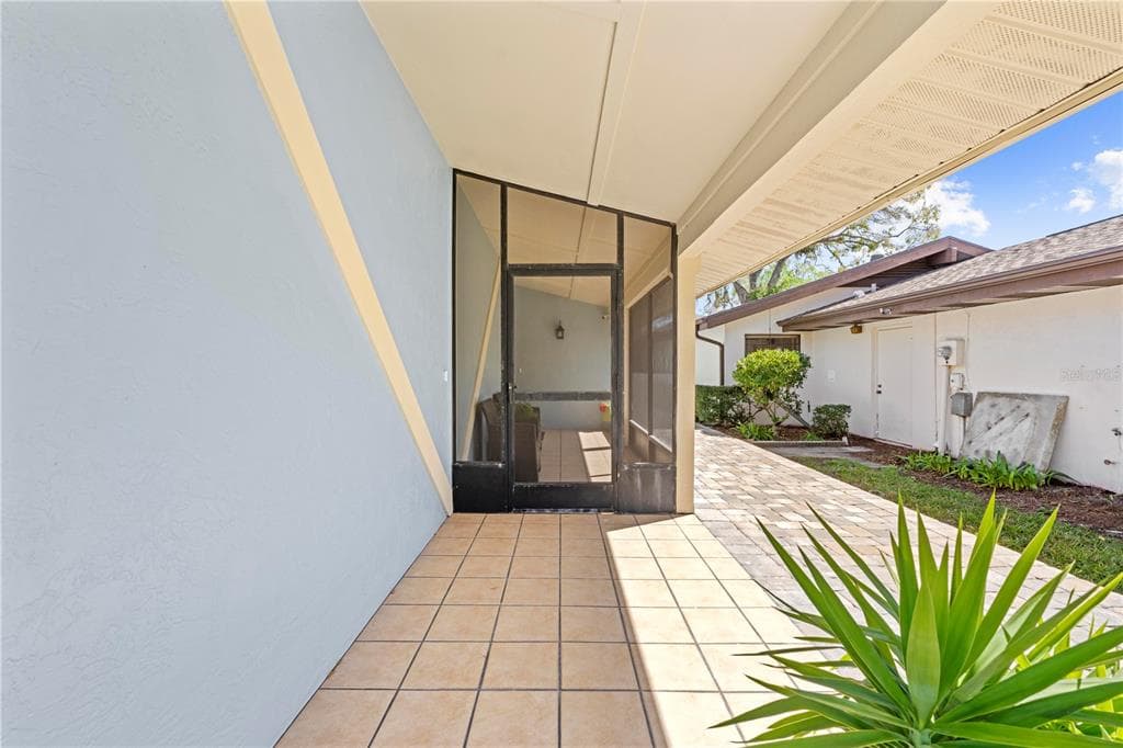 11436 W CLUBVIEW DRIVE photo 8
