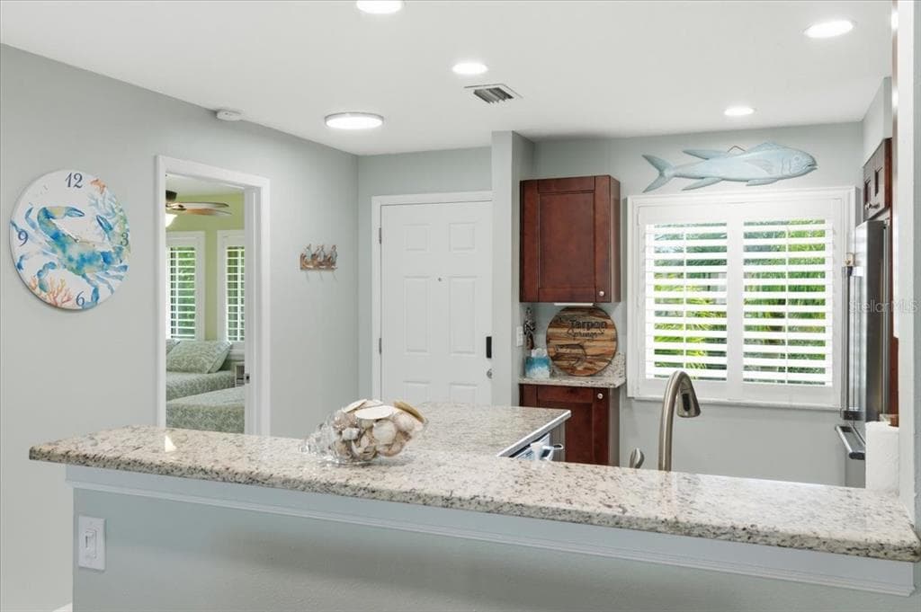 1802 MARINER DRIVE 30 photo 10