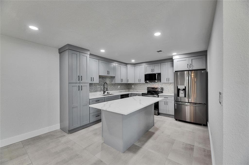 1025 APOLLO BEACH BOULEVARD 1 photo 9