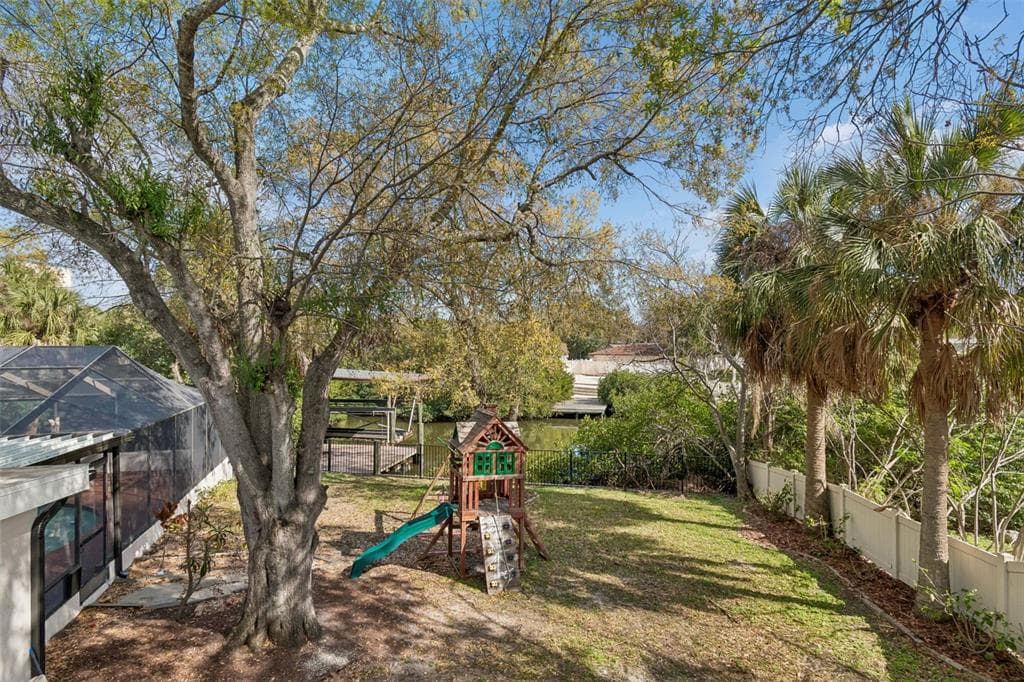8402 BOXWOOD DRIVE photo 25
