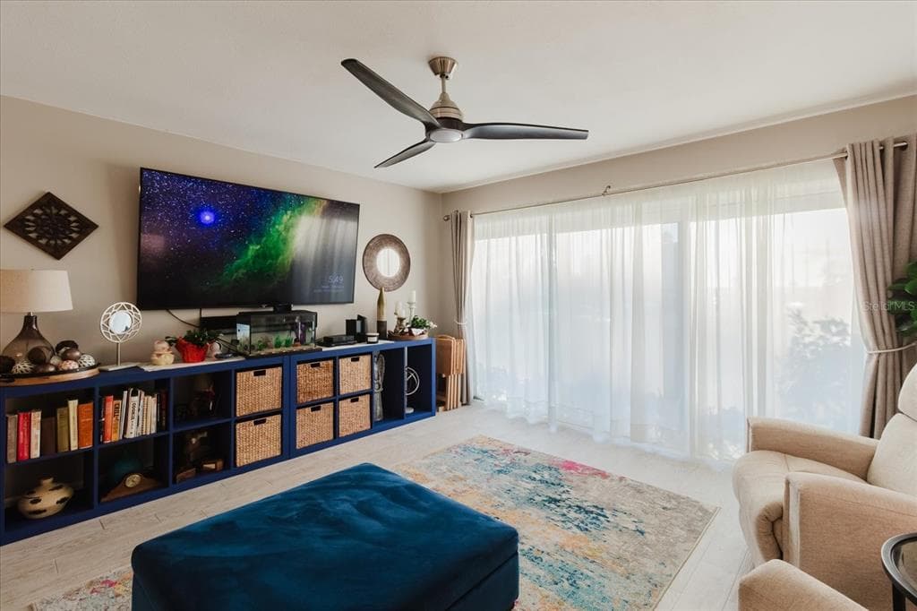 208 MARINER DRIVE 208 photo 12
