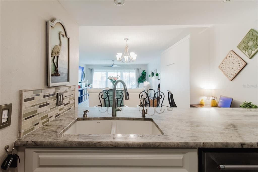 208 MARINER DRIVE 208 photo 22