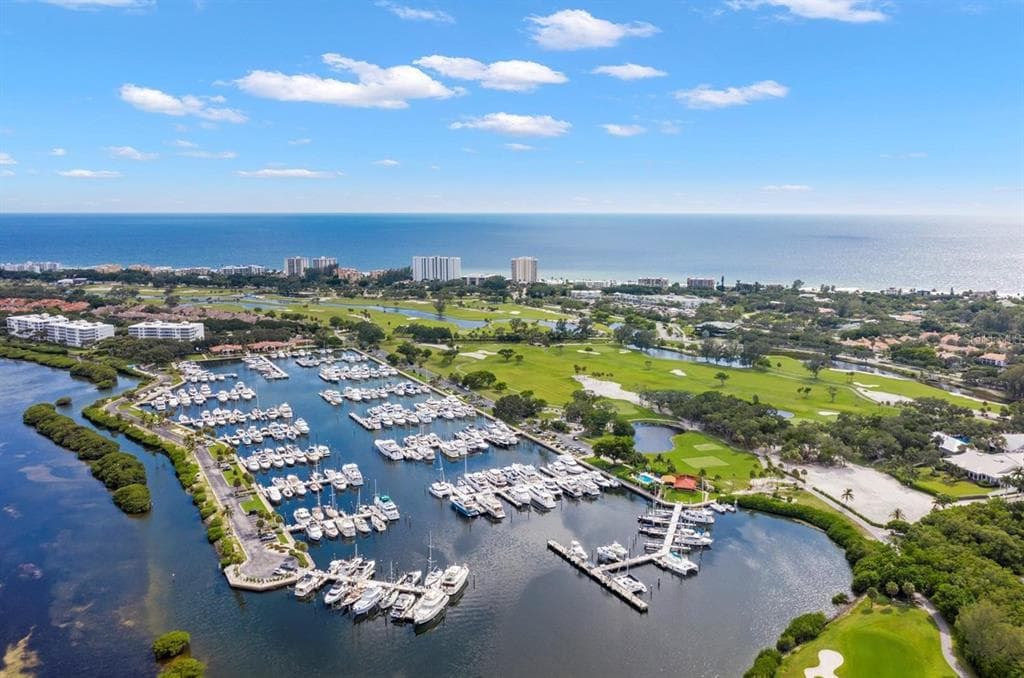 2800 HARBOURSIDE DRIVE #E-08 5