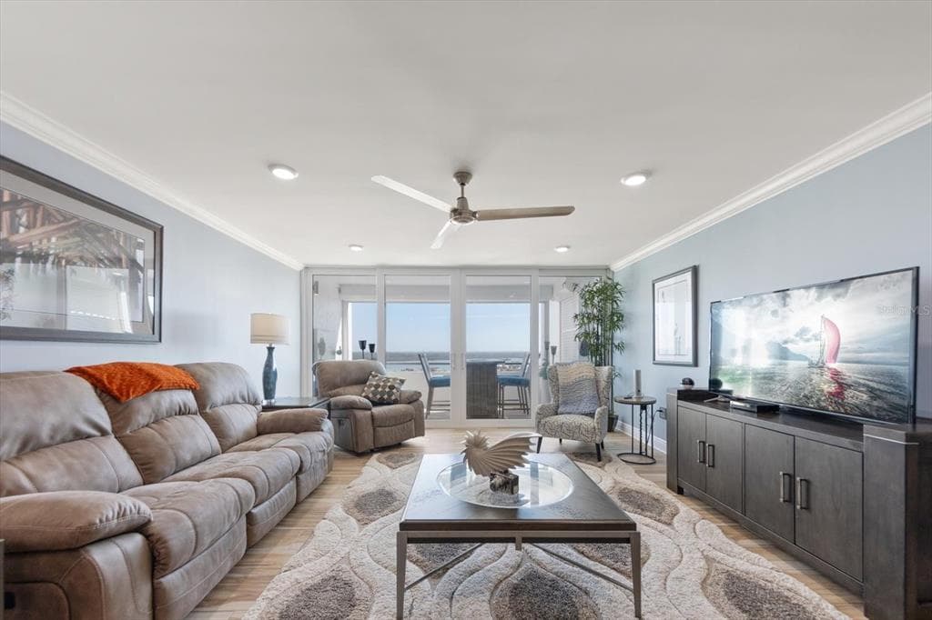 17920 GULF BOULEVARD #1901 5