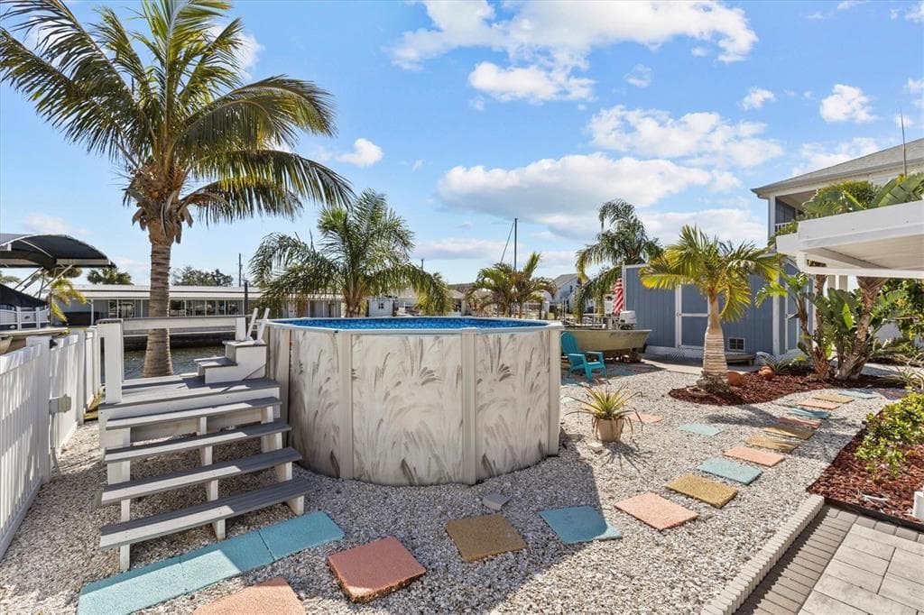 13604 MARIA DRIVE 4