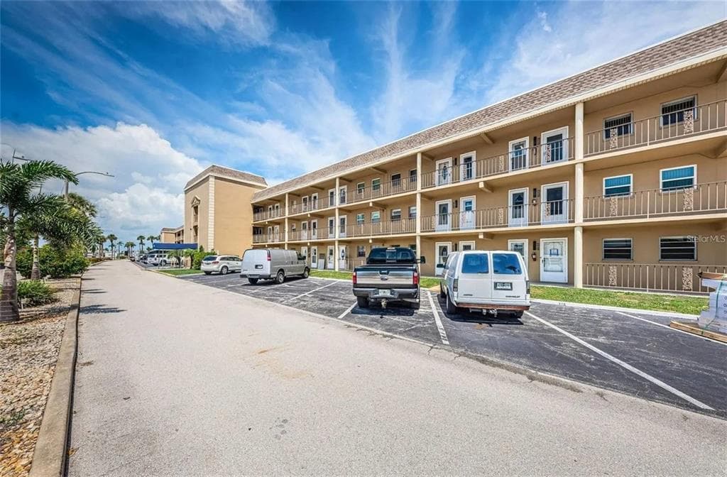 1 BOCA CIEGA POINT BOULEVARD 314 photo 22