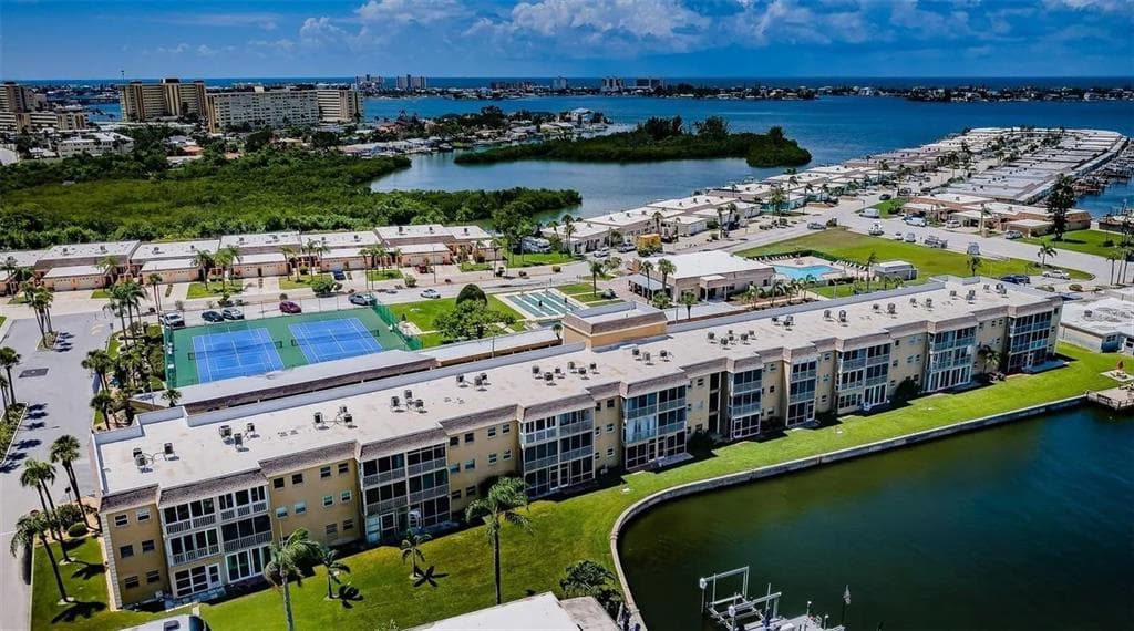 1 BOCA CIEGA POINT BOULEVARD 314 photo 24