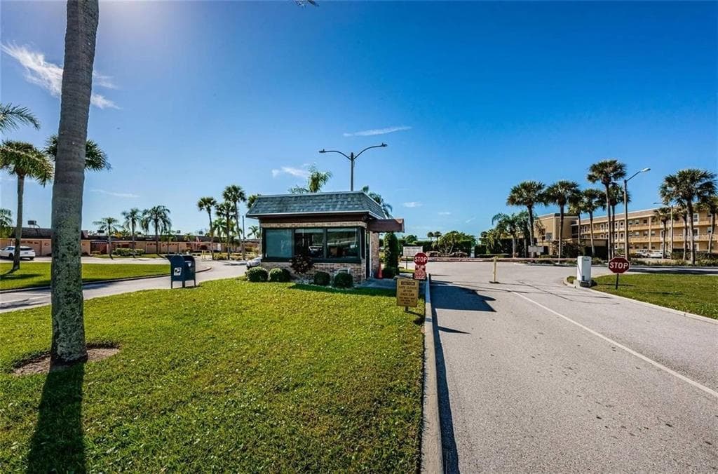 1 BOCA CIEGA POINT BOULEVARD 314 photo 21