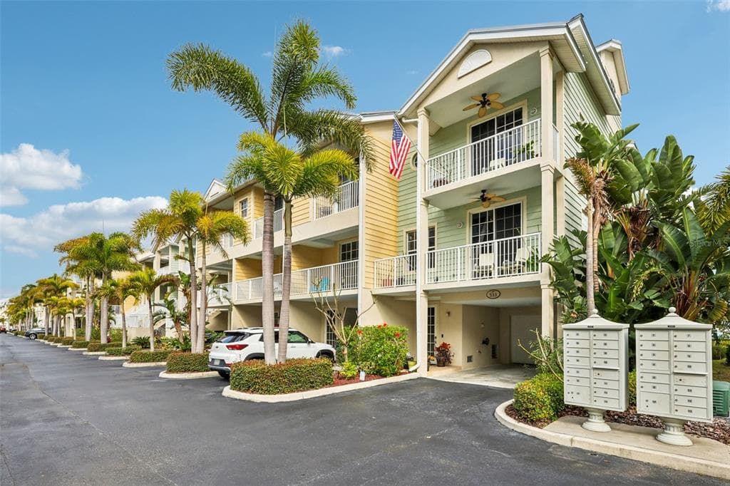 533 BAHIA BEACH BOULEVARD 1