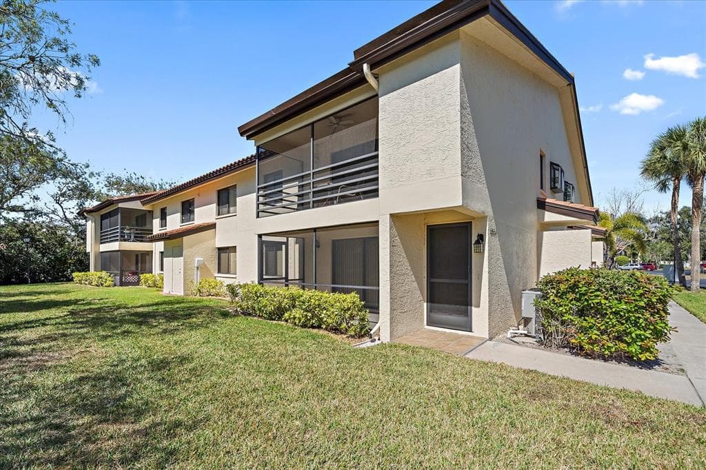 5654 GARDENS DRIVE photo 2