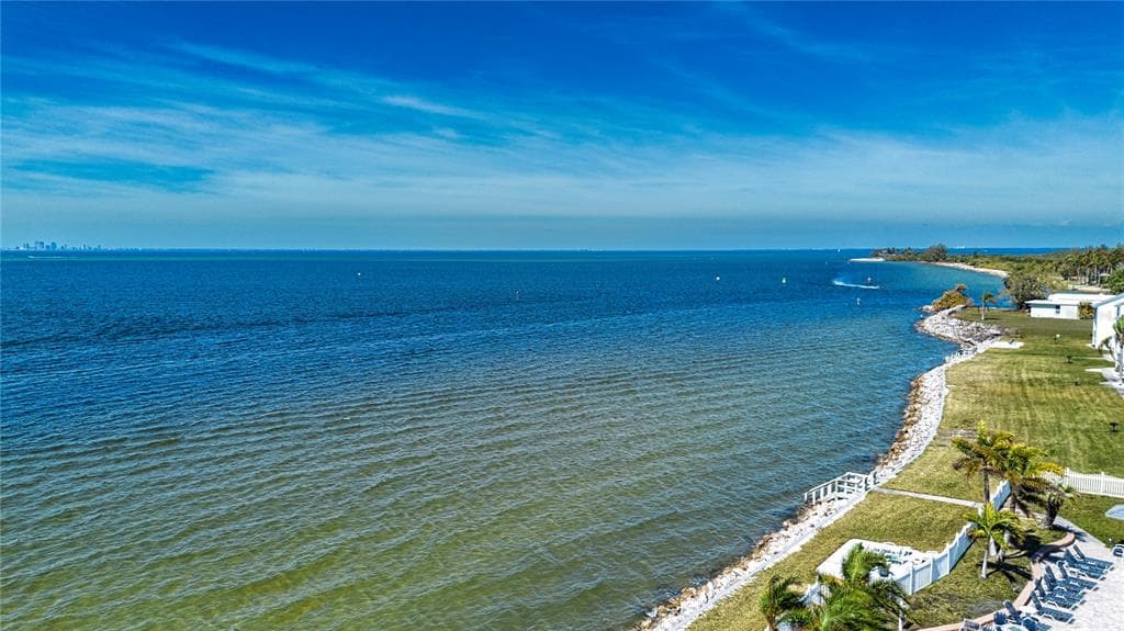802 BAHIA DEL SOL DRIVE #6 1