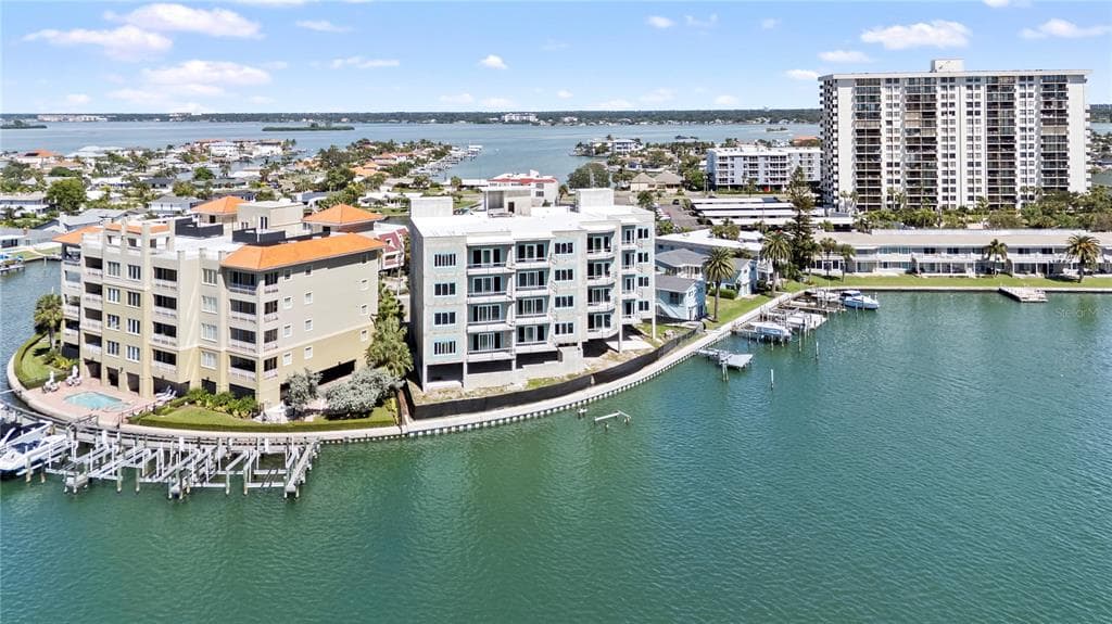 211 SKIFF POINT 2A photo 23