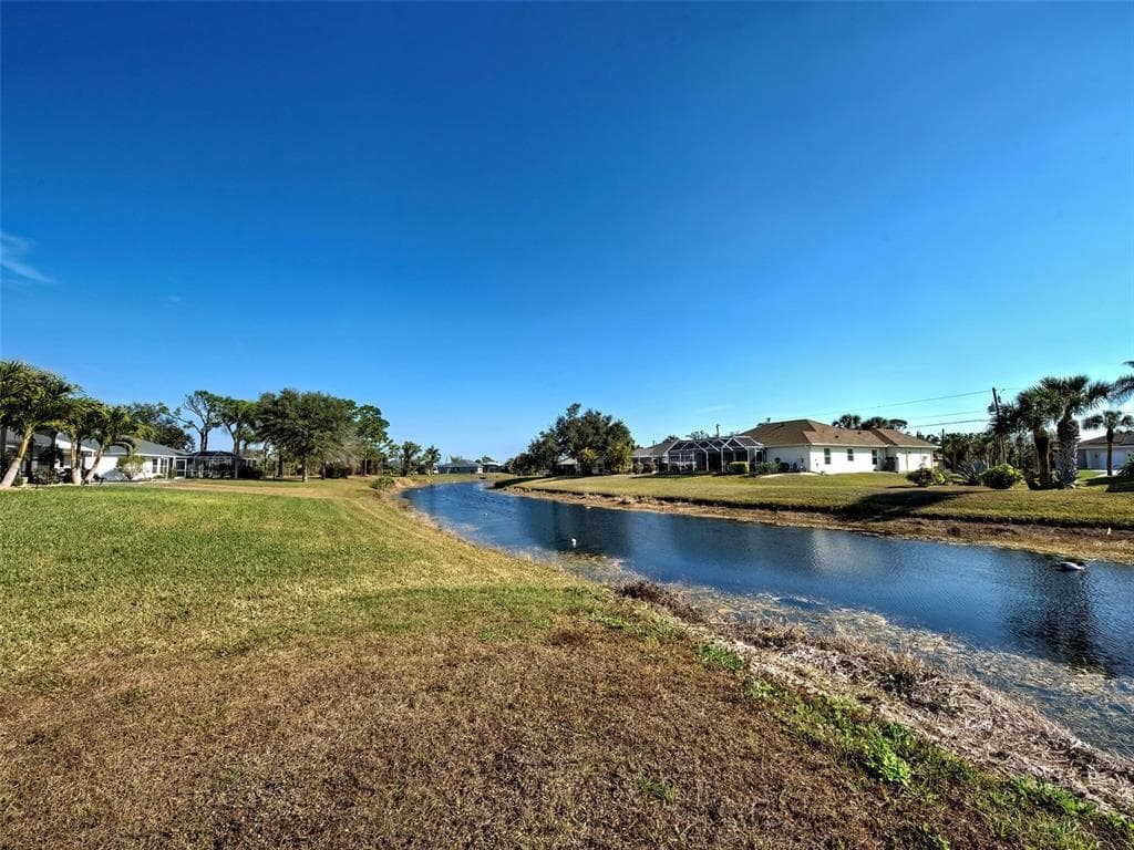 138 LONG MEADOW LANE photo 19