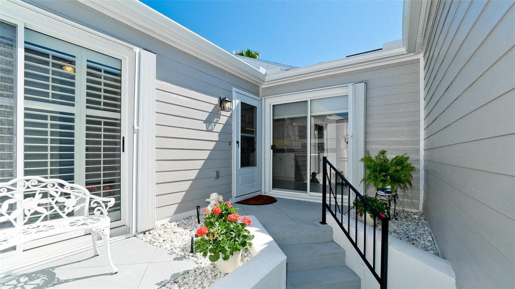 507 SANDERLING CIRCLE photo 3